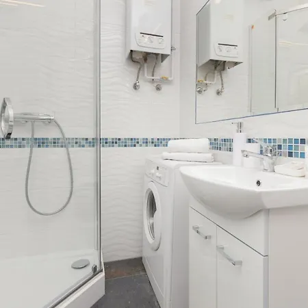 Studio Kopernika Dla 4 Gosci W Zielonej Lokalizacji Blisko Plazy By Renters Apartment